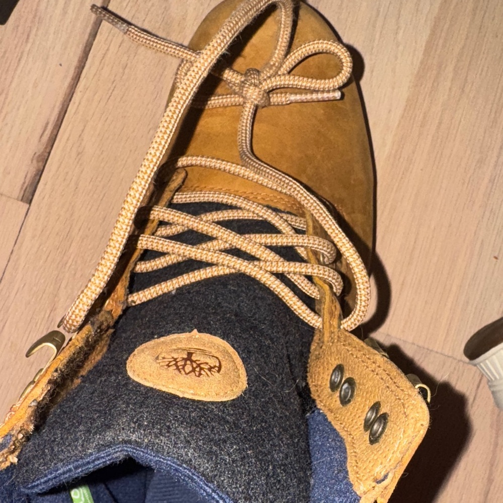 Timberland Tan Leather Lace-Up Boots - Picture 10 of 10